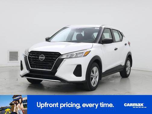 White 2024 Nissan Kicks S