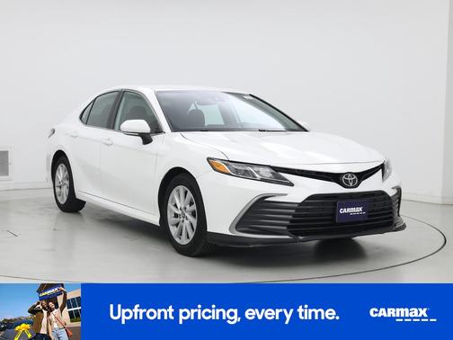 White 2022 Toyota Camry LE