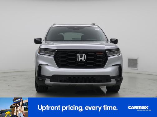 Silver 2025 Honda Pilot Trailsport