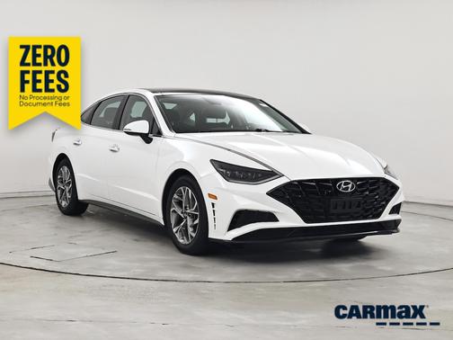 White 2022 Hyundai SONATA SE