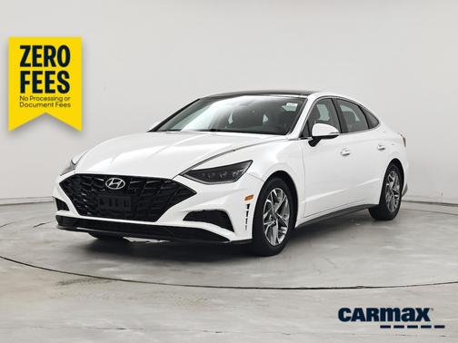 White 2022 Hyundai SONATA SE