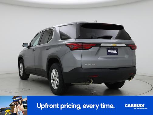 Gray 2023 Chevrolet Traverse LS