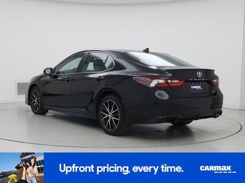 Black 2023 Toyota Camry SE