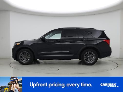 Black 2023 Ford Explorer XLT
