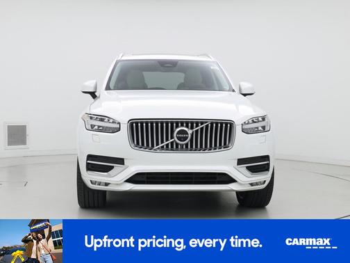 2023 Volvo XC90 B6 Plus