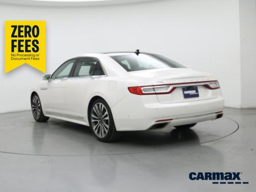 White 2019 Lincoln Continental Reserve
