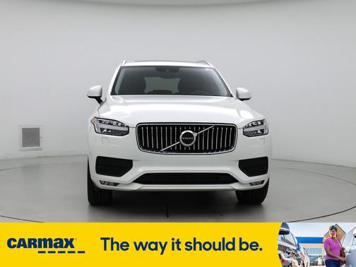 2021 Volvo XC90 T5 Momentum