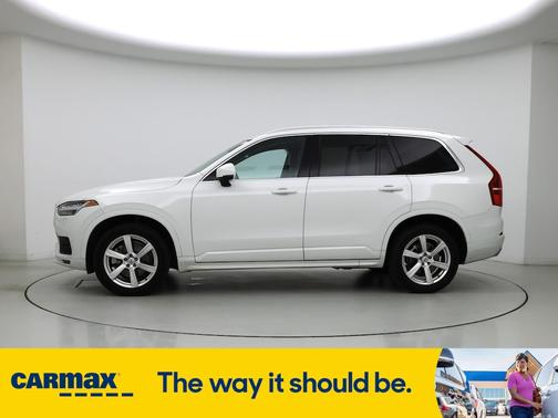 2021 Volvo XC90 T5 Momentum