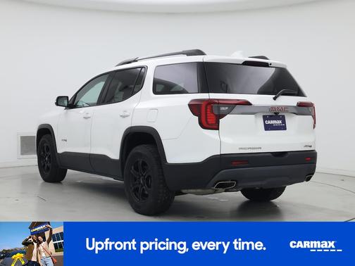 White 2022 GMC Acadia AT4