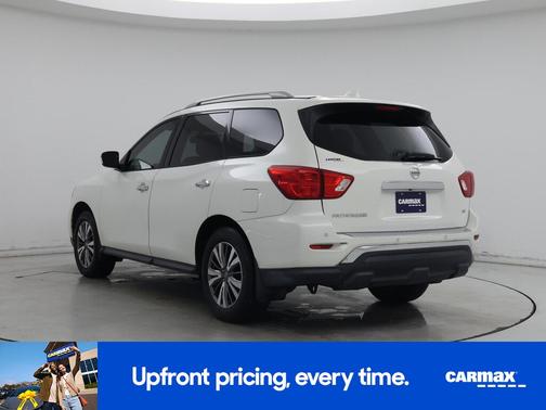 2019 Nissan Pathfinder SV