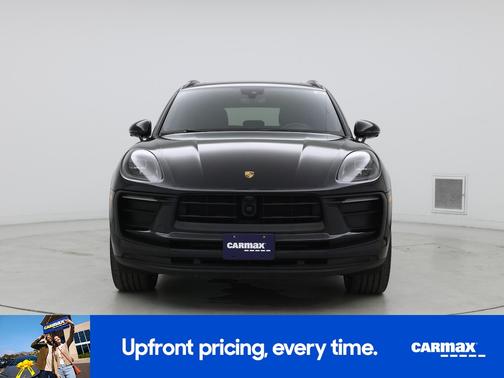2022 Porsche Macan Base (PDK)