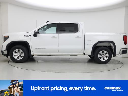 White 2023 GMC Sierra 1500 SLE