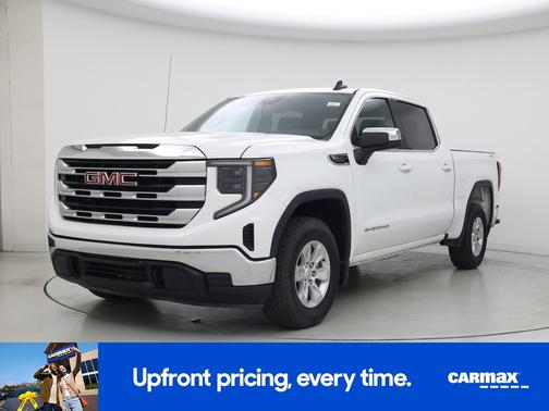 White 2023 GMC Sierra 1500 SLE