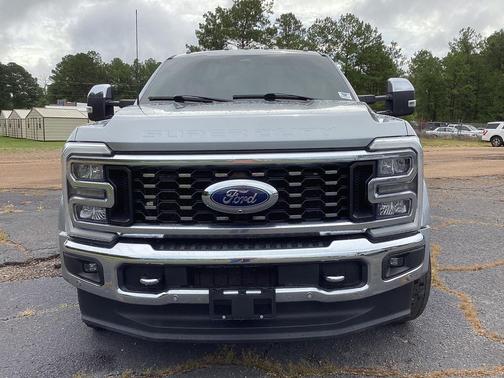 Iconic Silver Metallic 2023 Ford F-450 Lariat