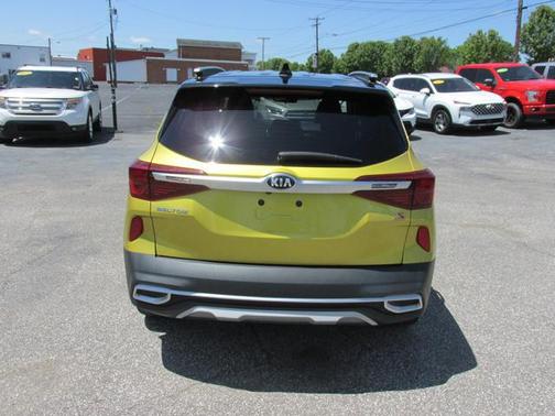 2021 Kia Seltos S