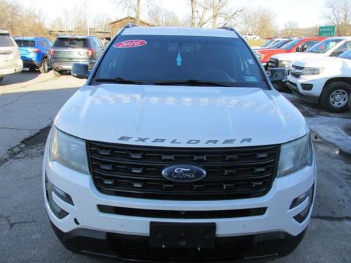 2016 Ford Explorer Sport