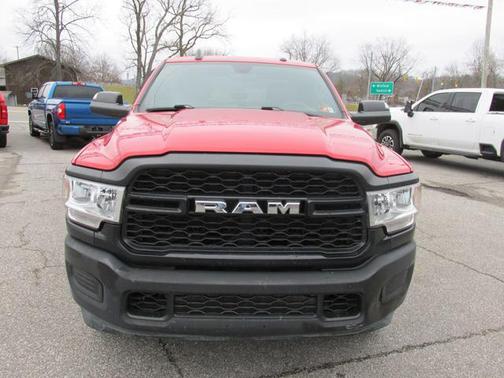 2022 RAM 2500 Tradesman Crew Cab 4x4 8' Box