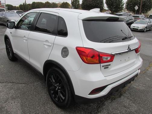 2019 Mitsubishi Outlander Sport 2.0 LE