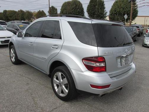 2010 Mercedes-Benz M-Class 4MATIC