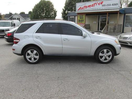 2010 Mercedes-Benz M-Class 4MATIC