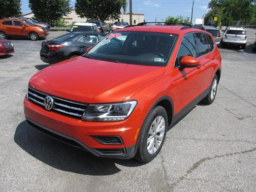 Habanero Orange Metallic 2019 Volkswagen Tiguan 2.0T SE 4MOTION