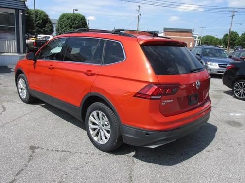 Habanero Orange Metallic 2019 Volkswagen Tiguan 2.0T SE 4MOTION