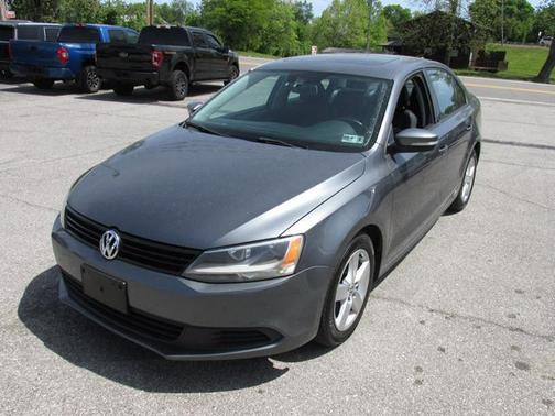 Platinum Gray Metallic 2011 Volkswagen Jetta TDI