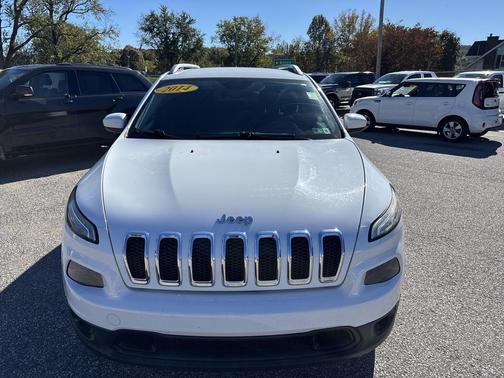 Bright White Clearcoat 2014 Jeep Cherokee Latitude