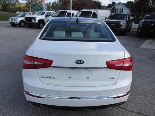2016 Kia Cadenza Premium