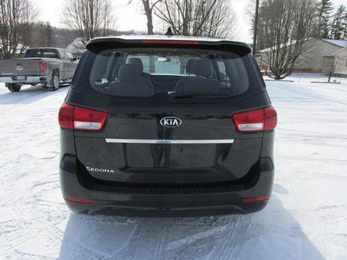2018 Kia Sedona L
