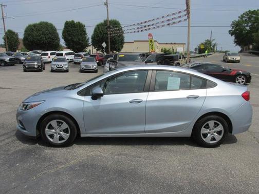 2017 Chevrolet Cruze LS