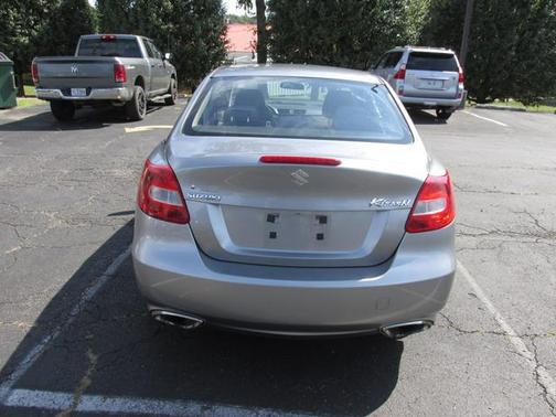 2012 Suzuki Kizashi SE