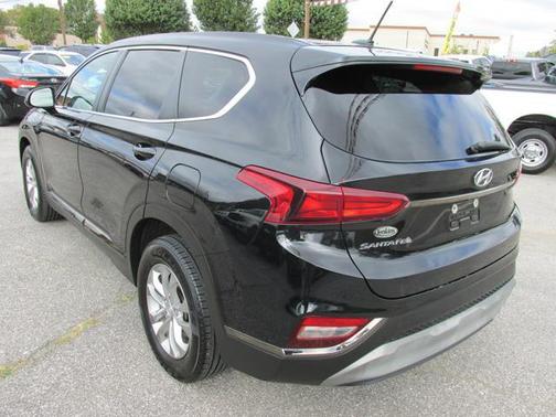 2019 Hyundai SANTA FE SE 2.4