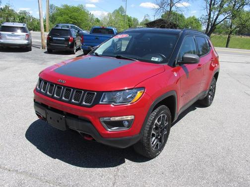 Redline Pearlcoat 2019 Jeep Compass Trailhawk