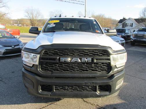 2022 RAM 2500 Tradesman Crew Cab 4x4 8' Box