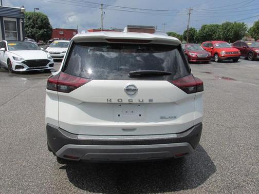 WHITE 2021 Nissan Rogue SL