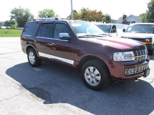 2010 Lincoln Navigator Base