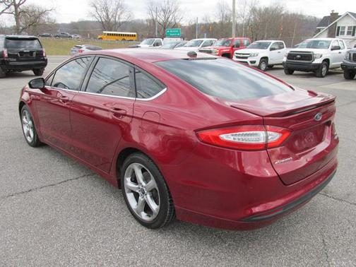 2013 Ford Fusion SE