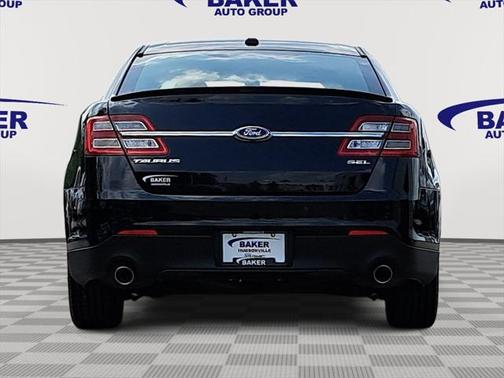 2018 Ford Taurus SEL