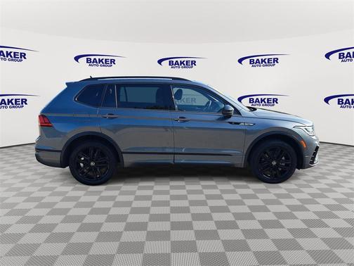 2022 Volkswagen Tiguan 2.0T SE R-Line Black 4MOTION