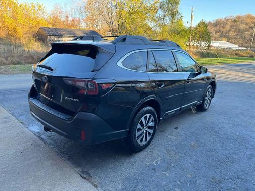 Crystal Black Silica 2020 Subaru Outback Premium