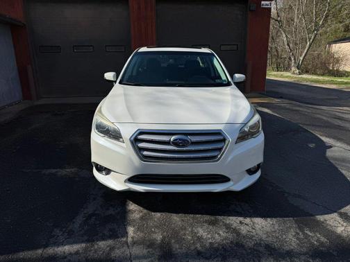 Crystal White Pearl 2016 Subaru Legacy Limited