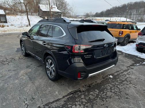 2021 Subaru Outback Touring