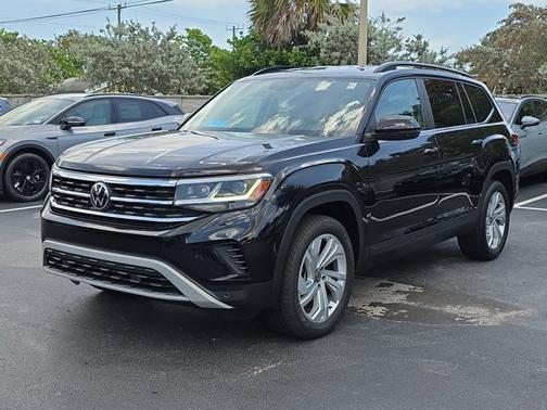 2022 Volkswagen Atlas 2.0T SE w/ Technology