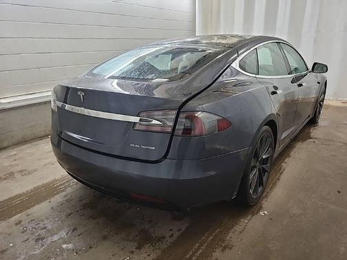 2020 Tesla Model S Long Range Plus