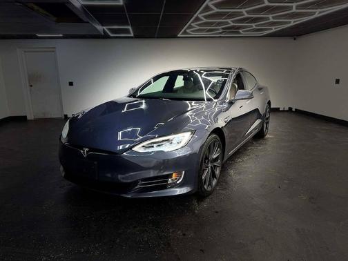 2020 Tesla Model S Long Range Plus