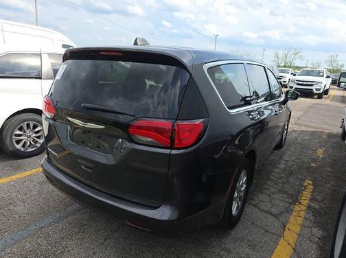 Granite Crystal Metallic Clearcoat 2021 Chrysler Voyager LX