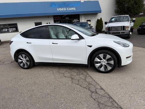 2021 Tesla Model Y Long Range Dual Motor All-Wheel Drive