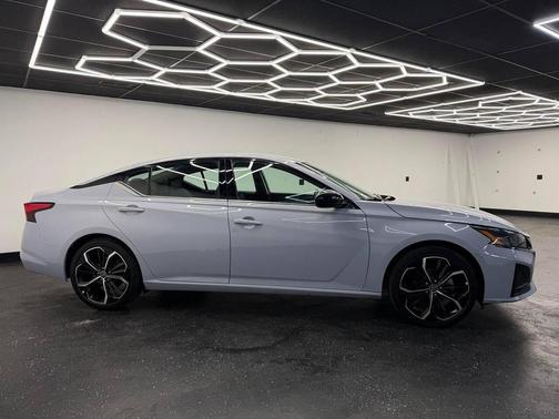 2024 Nissan Altima SR FWD