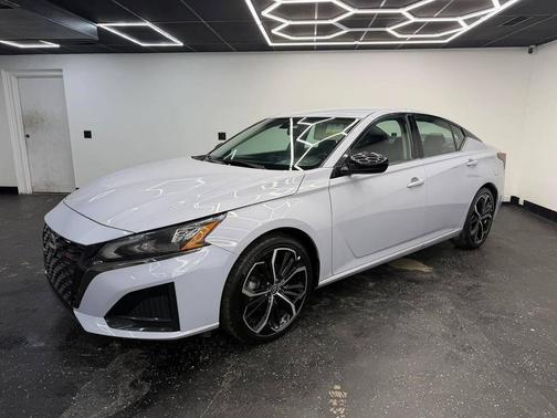 2024 Nissan Altima SR FWD